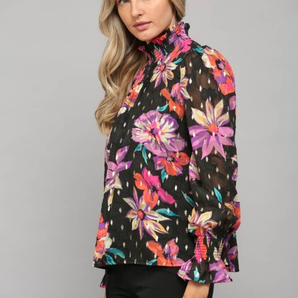 NWT Fate Foil Detail Top - Picture 3 of 7